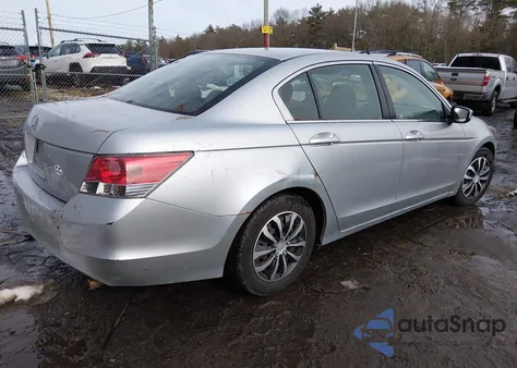 2008 Honda Accord 2.4 Lx z USA, uszkodzony, nr VIN JHMCP26368C008781